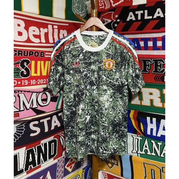 Manchester United | Men’s Medium “The Stone Roses” Edition Jersey - Picture 7 of 8